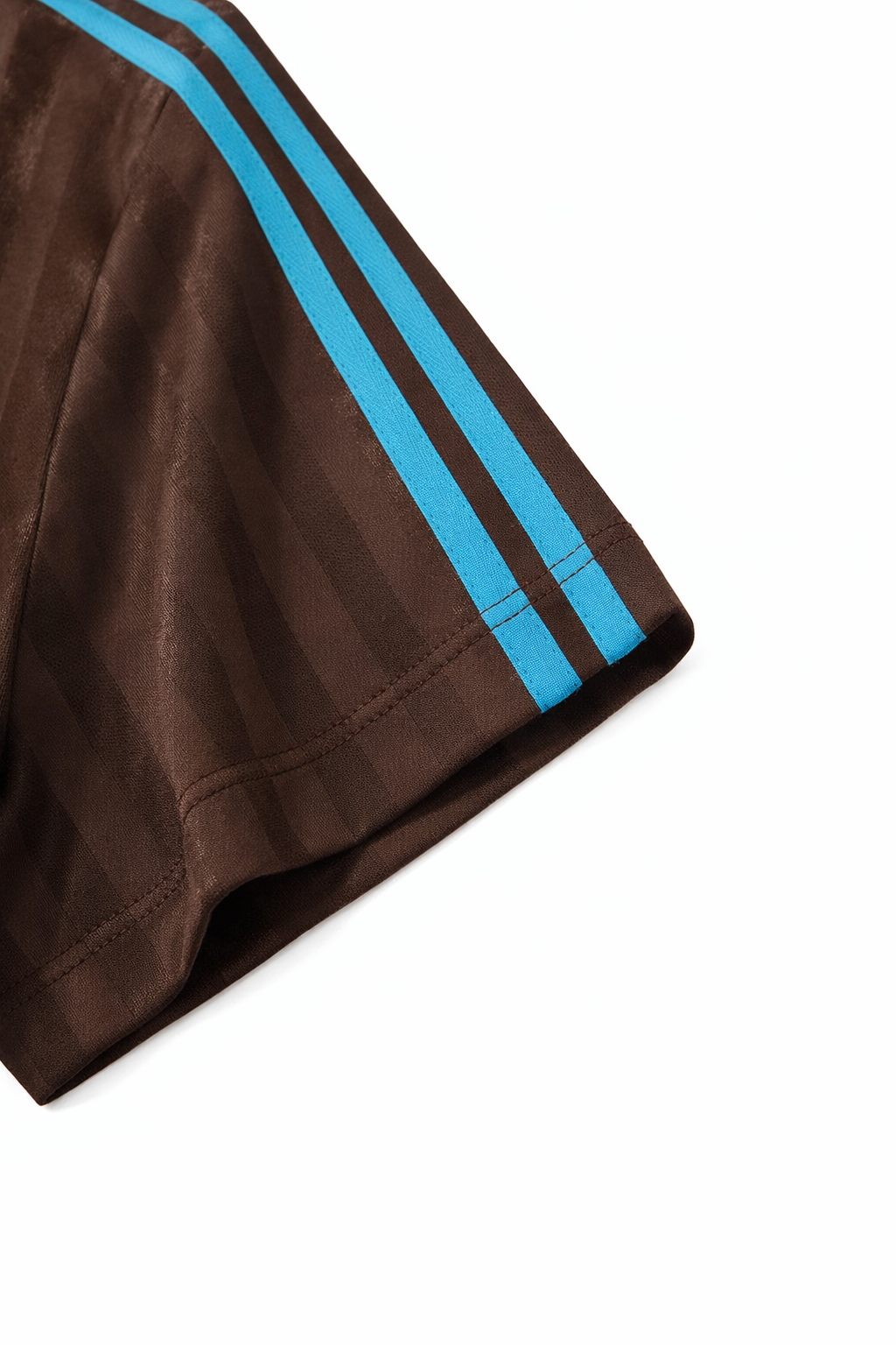 Cocoa Contrast Collar Striped Cropped Jersey
